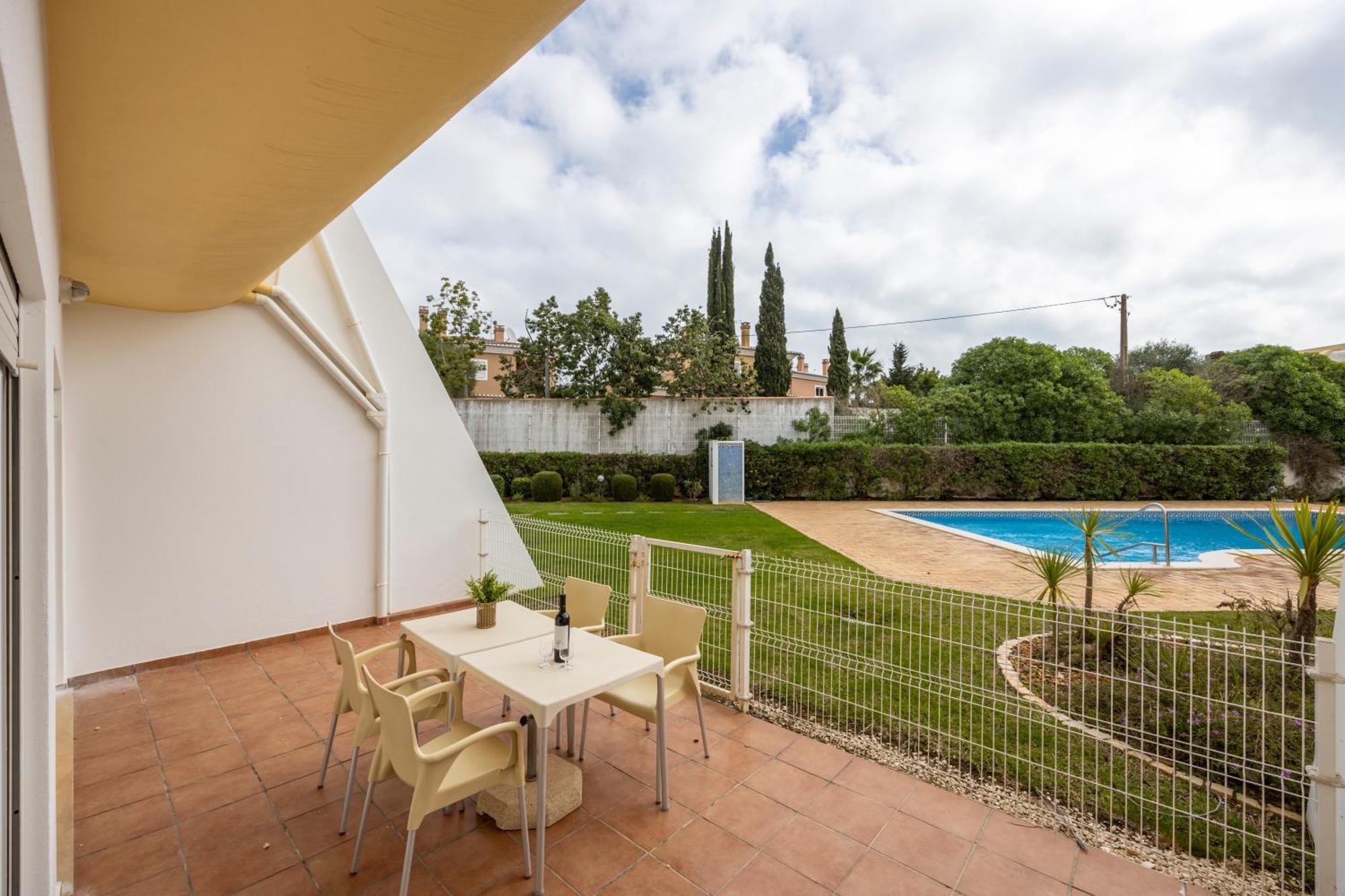 Cardeira Holiday Apartments Лагос Екстериор снимка
