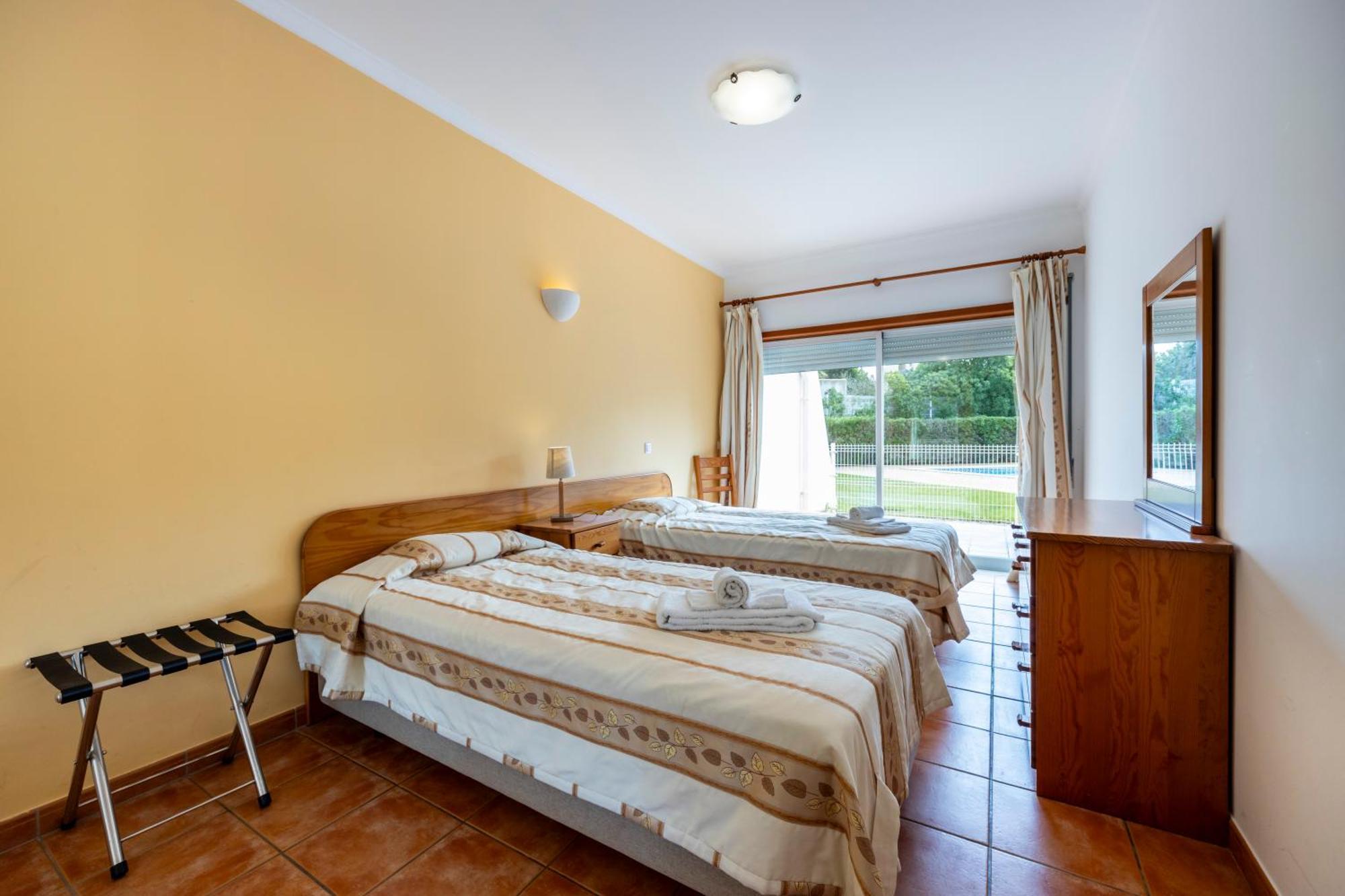 Cardeira Holiday Apartments Лагос Екстериор снимка